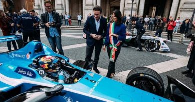 Virginia Raggi: niente più auto diesel nel centro di Roma entro il 2024 Virginia Raggi: niente più auto diesel nel centro di Roma entro il 2024